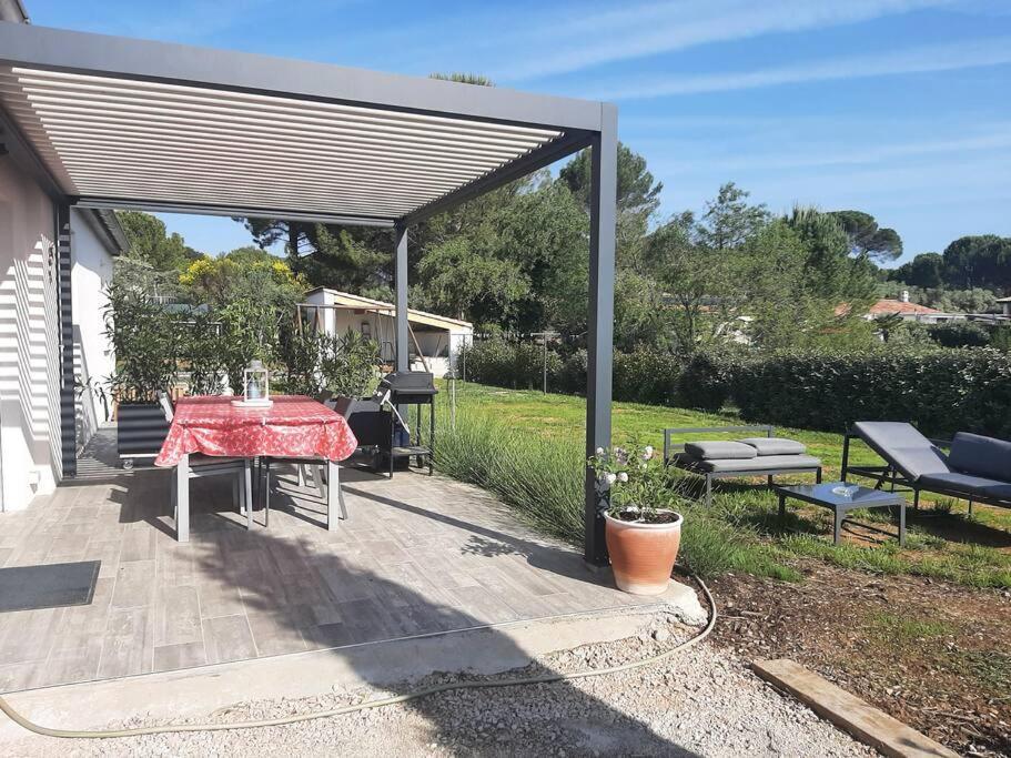 Joli Studio Au Coeur De La Provence Verte Saint-Maximin Buitenkant foto