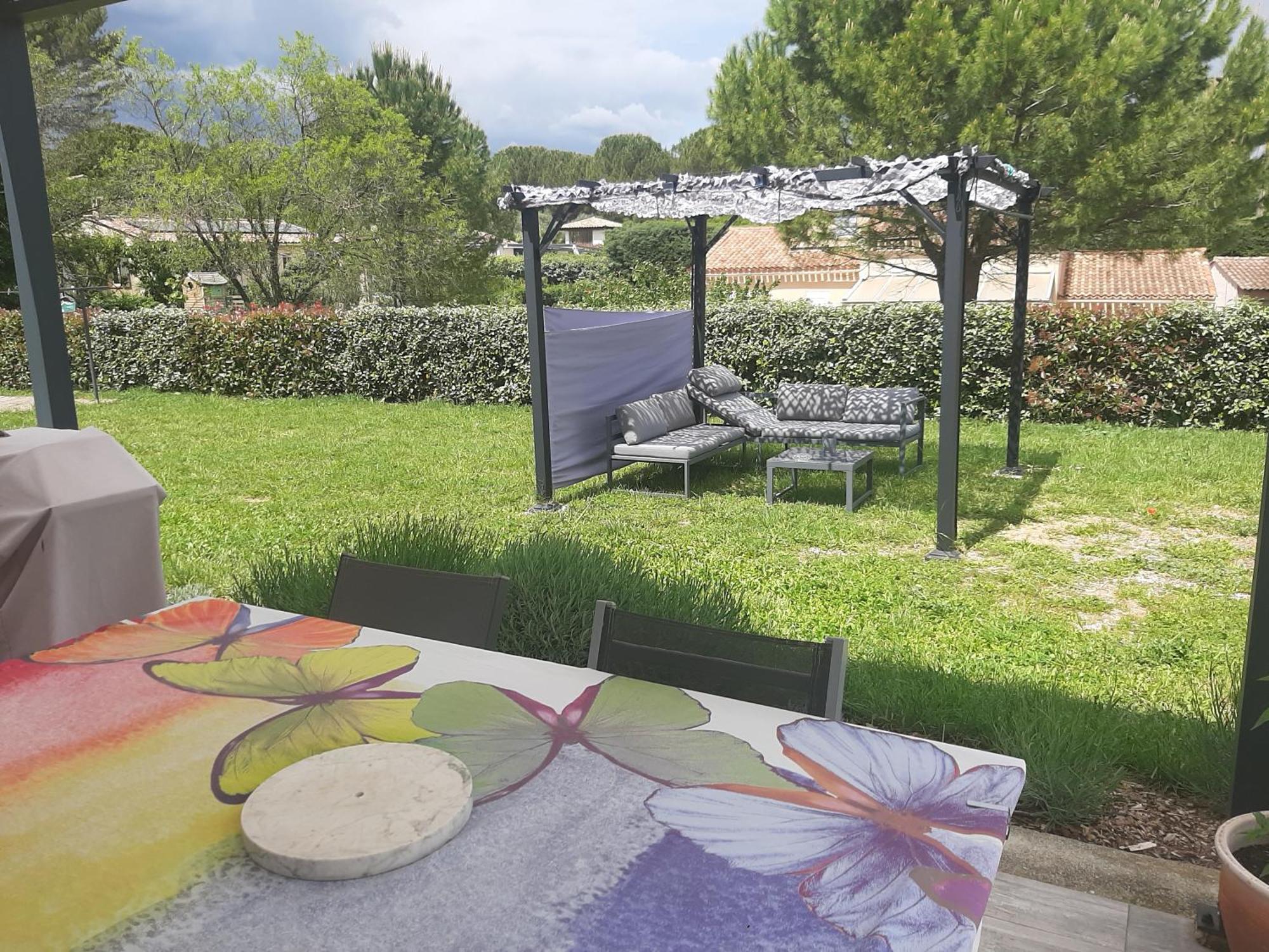 Joli Studio Au Coeur De La Provence Verte Saint-Maximin Buitenkant foto